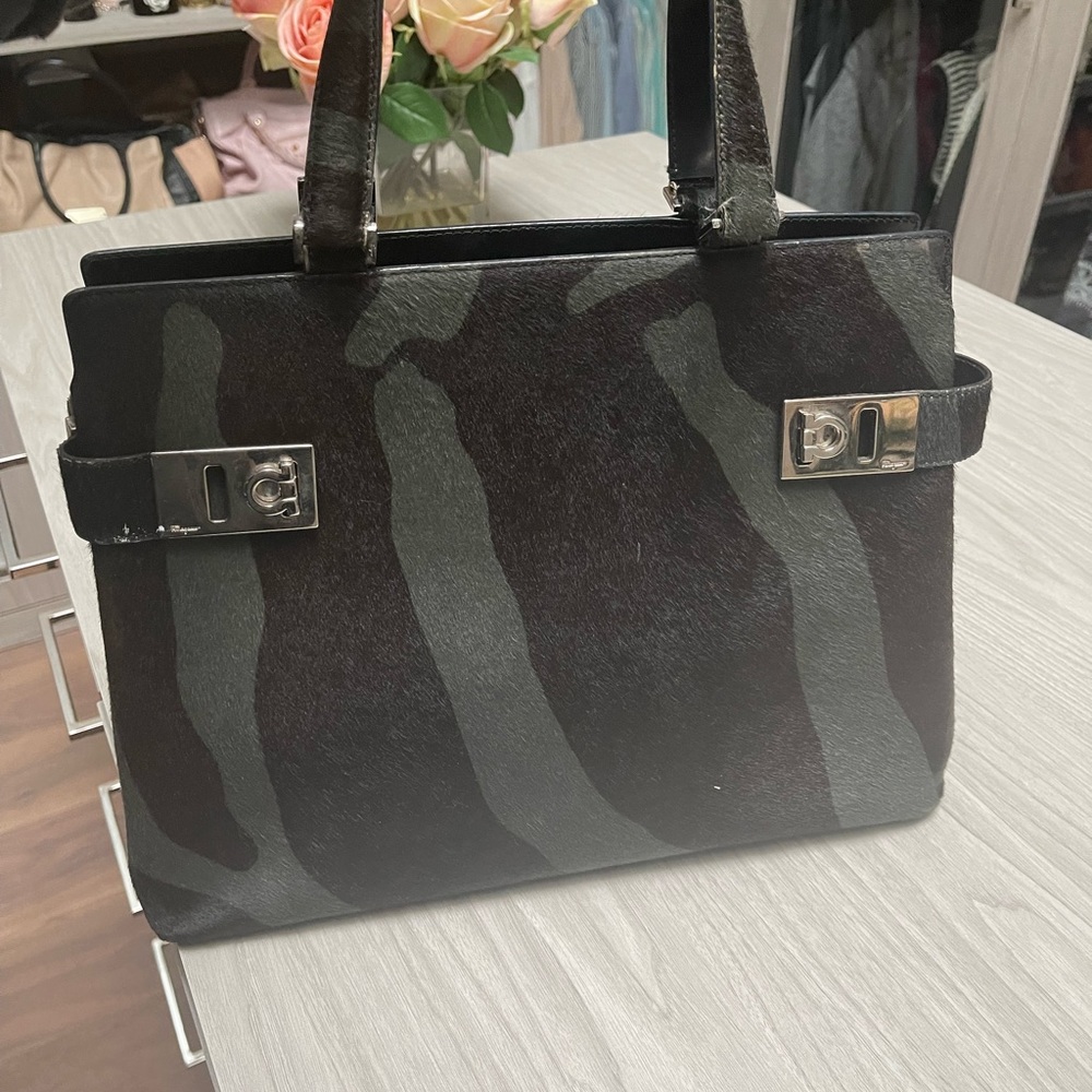 Authentic Salvador Ferragamo Bag - Picture 14 of 16